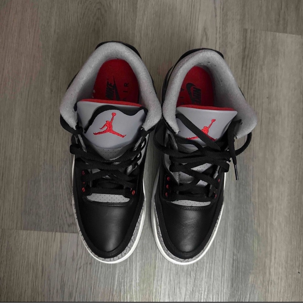 Air Jordan 3 Retro OG
'Black Cement' 2024